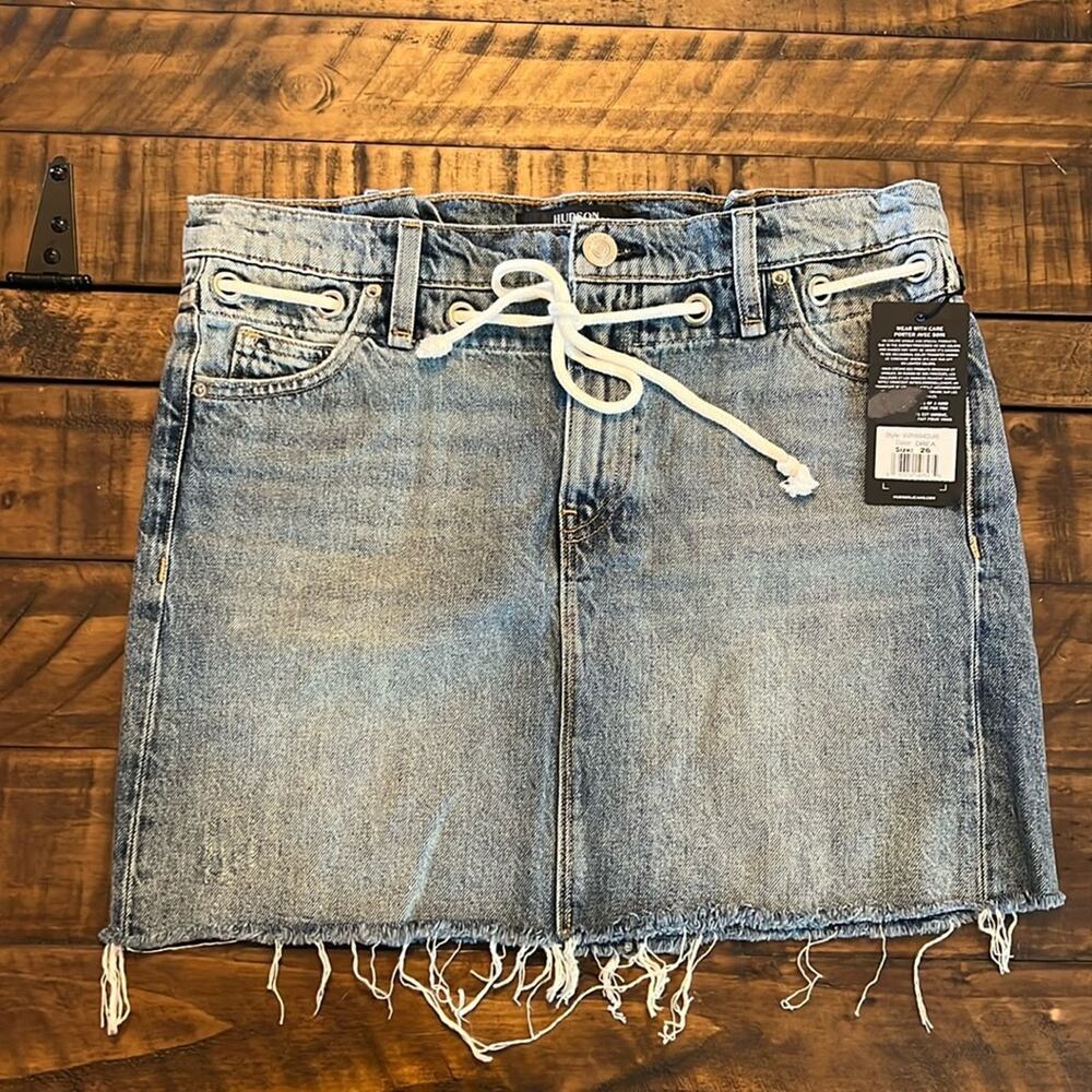 Hudson Jeans Frayed Hem Denim Mini Skirt Rope Belt NEW Size 26 - Picture 3 of 10